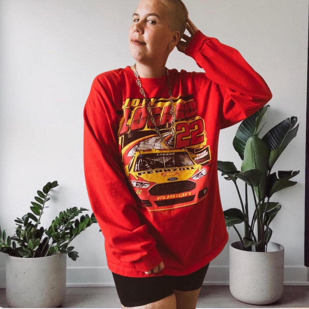 NASCAR Retro Joey Logano 22 Long sleeve Unisex Graphic Tee Red 2XL